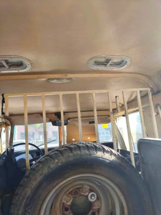 Land Rover santana 1977