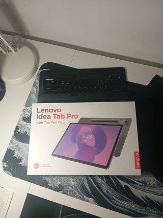 Lenovo Idea Tab Pro con Tab Pen Plus