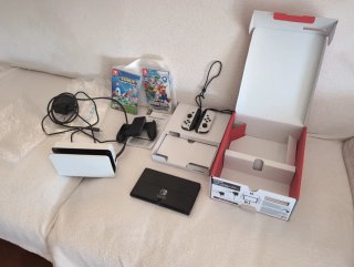 Nintendo Switch OLED Blanca + Juegos