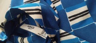 Blusa Mango Azul Estampada Talla L