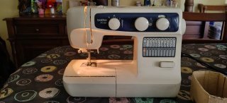 Máquina de coser Brother PX-300