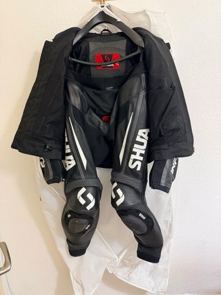 Mono de moto Shua Talla 52 (solo venta en persona)