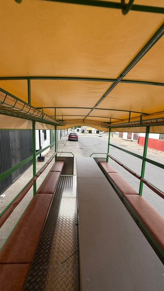Lote de 4 jardineras /carriolas/carrozas/remolques