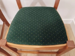 Sillas de madera
