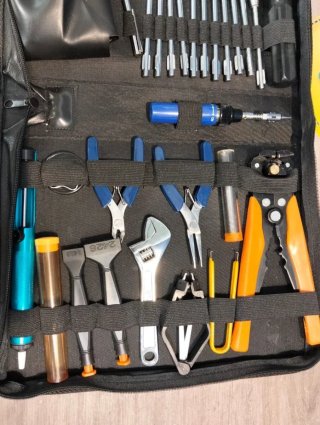 KIT DE HERRAMIENTAS PARA SERVICIO DE INFORMÁTICA