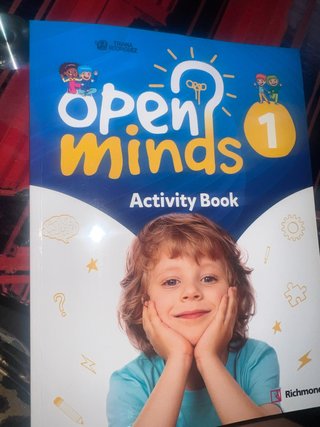 Libro de ingles a estrenar “Open minds 1 Activity