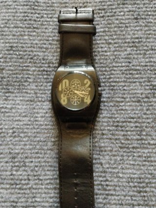 Reloj Guess Correa Negra