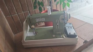 SOLO HOY...Máquina de coser Geka Sigma