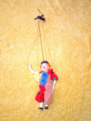 Marioneta de payaso vintage como nuevo, muñeco