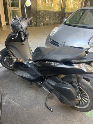 Piaggio Beverly 300 Negro
