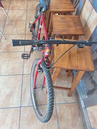 Bicicleta de Montaña Roja
