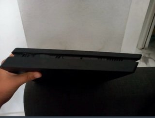 PS4 Slim Sony Negra + Mando Multicolor