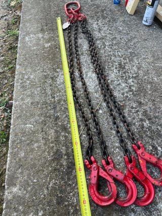 CONSTRUCCIÓN  Lote de 4 pulpos de cadenas CFB G80