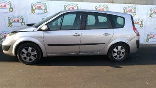 Bandeja trasera renault 671791 8200278677 scenic