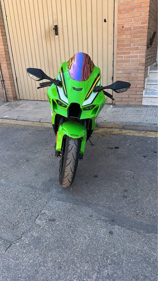 Kawasaki ZX-10R 2025
