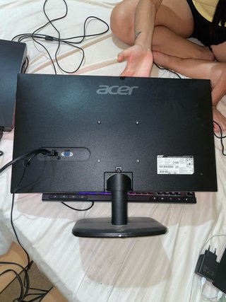 TV PC con sus asesorios pely 3 teclado y raton