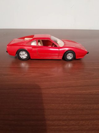 Ferrari 308 GTB 1/24