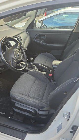 KIA Carens 2017