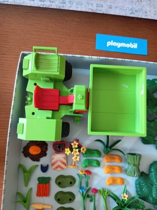 Lote piezas Playmobil: Tractor y accesorios