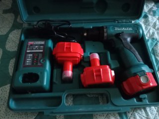 Atornilladora Makita DC1414F