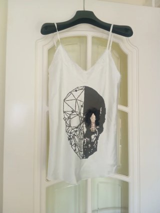 Top Lencero Blanco con Calavera y brillos