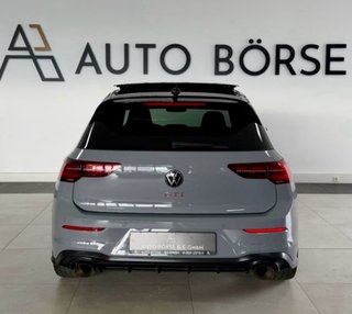 Volkswagen Golf 2024