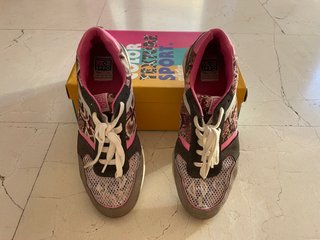 Zapatillas Gioseppo Marrón y Rosa