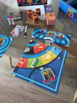 Juego de mesa Party & Co Family Diset