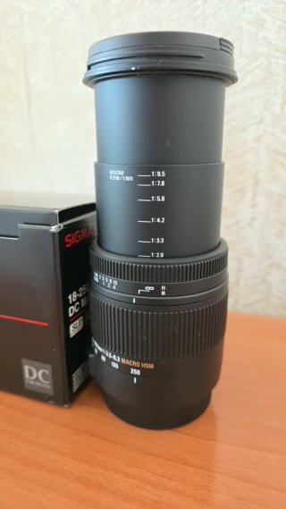 Sigma 18-250mm F3.5-6.3 DC Macro OS