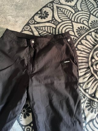 Pantalón Adidas Negro