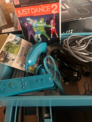 Nintendo Wii Negra + Wii Sports Resort