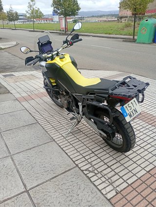 Aprilia Tuareg 660 Adventure