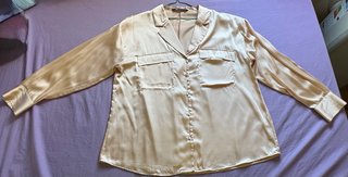 Camisa satinada salmón/beige