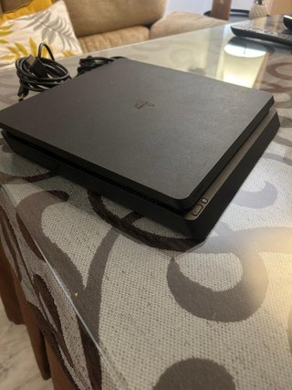 PS4 Slim 1TB Negra - Software 12.50