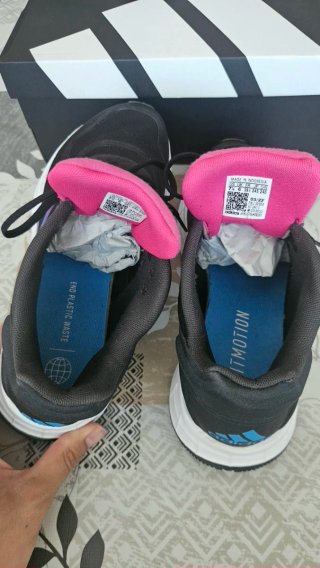 Zapatillas Adidas Running Negras y Rosas