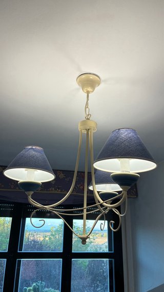 LAMPARA DE TECHO DE SALON O HABITACIÓN