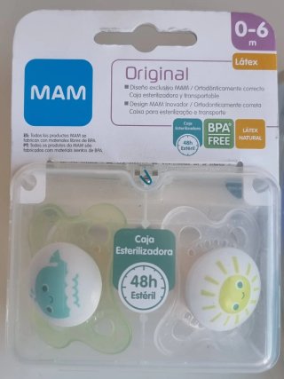 2 Chupetes MAM y 1 Chicco 0-6 meses Látex