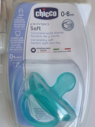 2 Chupetes MAM y 1 Chicco 0-6 meses Látex