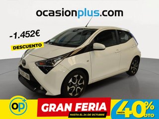 Toyota Aygo 1.0 70 x-play 53 kW (72 CV)