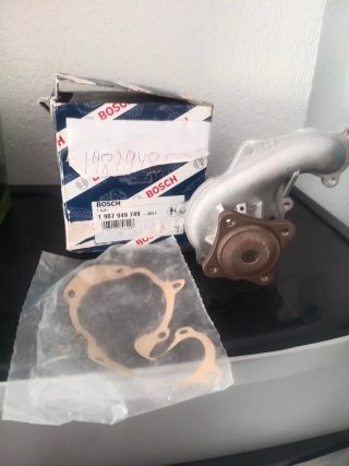 Bomba de agua Bosch Ford Focus