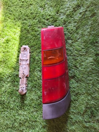 Tulipa Trasera Renault Super 5