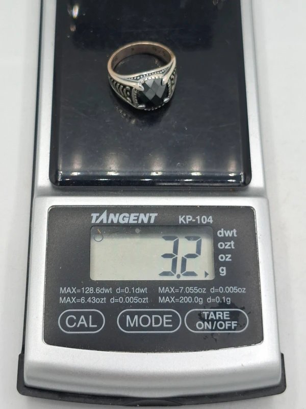 Anillo en Plata 925 con piedra natural.
