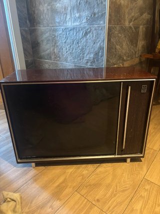 Televisor Vintage General Electric