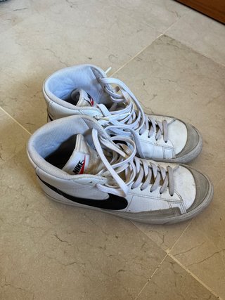 Nike Blazer Mid 77 Blancas y Negras