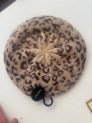 Cappello donna animalier Piazza Italia