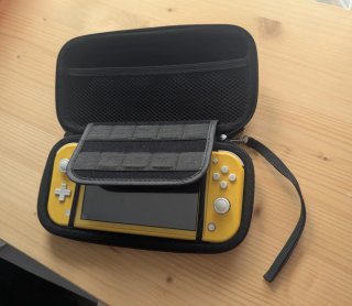 Nintendo Switch Lite Amarilla