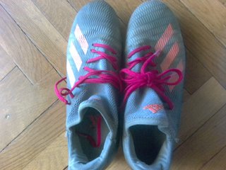 Lote Botas de fútbol Adidas niño 10 eur cada una