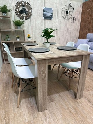 Conjunto de Mesa y 4 Sillas