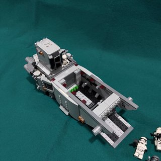 LEGO Star Wars Transporte Primera Orden