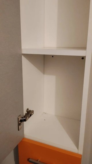 Mueble de Baño con Estantes